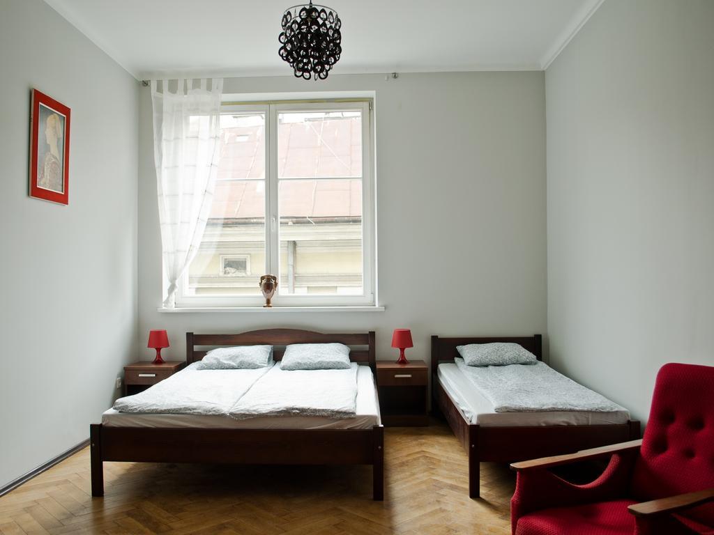 Tramp Aparthostel Cracóvia Exterior foto